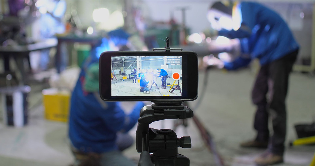 製造業で動画を活用するメリットや活用方法をご紹介